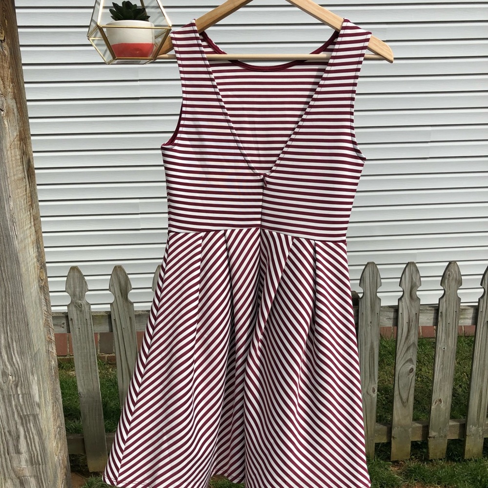 NWT Cute Striped skater dress - Picture 2 of 8
